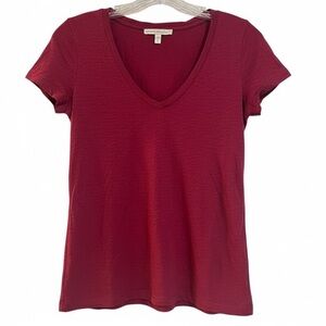EXPRESS One Eleven Women's Maroon V-Neck T-Shirt